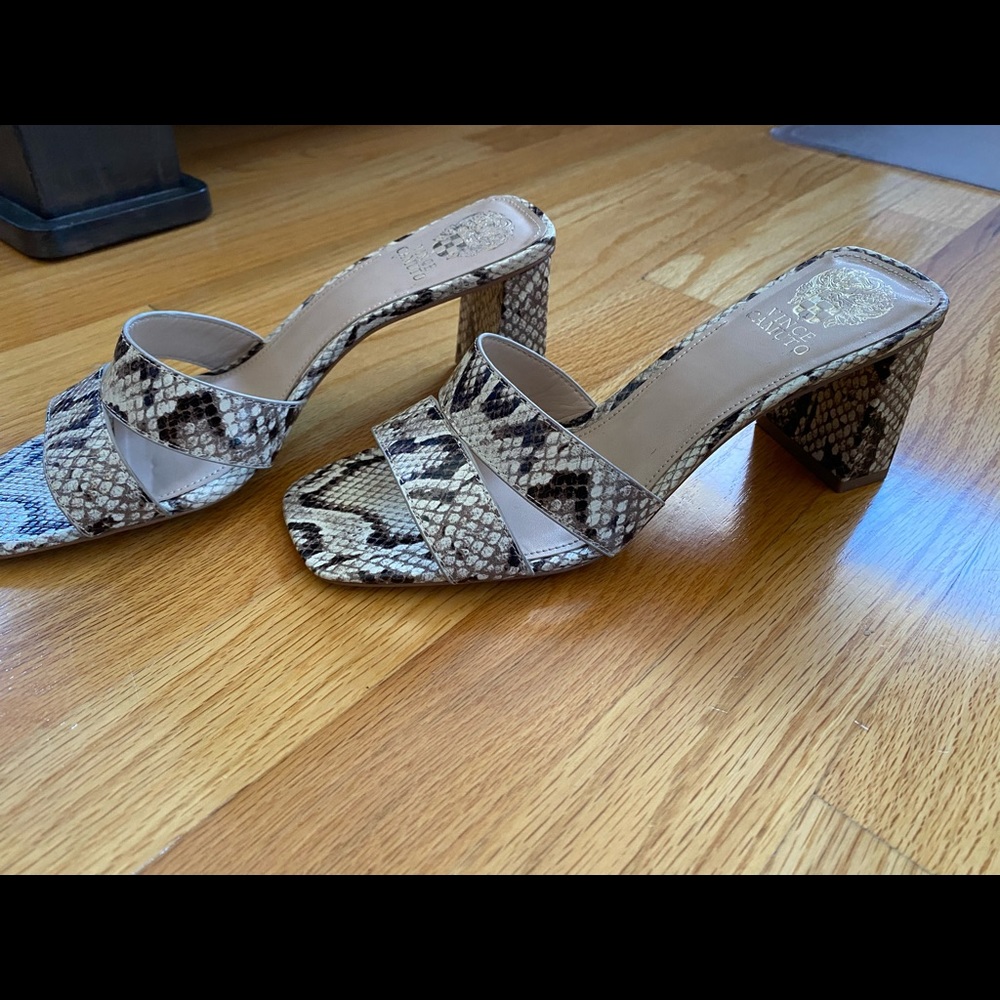 Vince Camuto Unused kitten heel sandals
